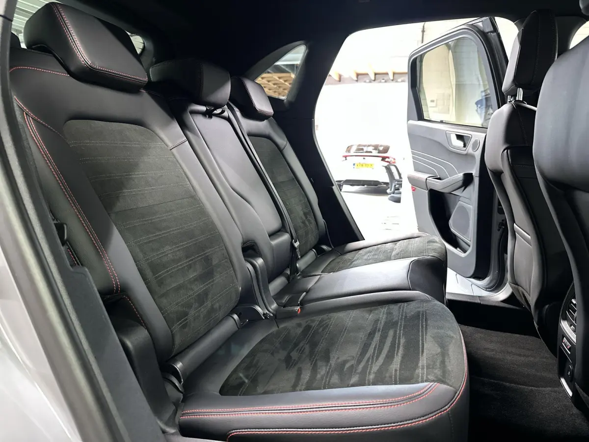 2.5 PHEV Graphite Tech Edition Automaat | HUD | Winterpakket | SOH 87.5%