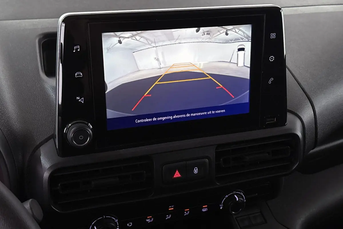 1.5D L2H1 Apple CarPlay Achteruitrijcamera Navigatie