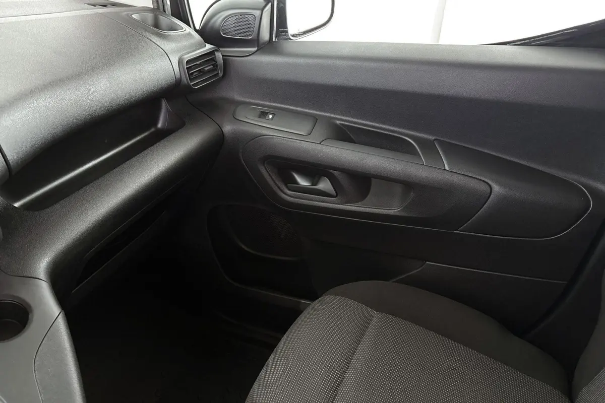 1.5D L2H1 Apple CarPlay Achteruitrijcamera Navigatie