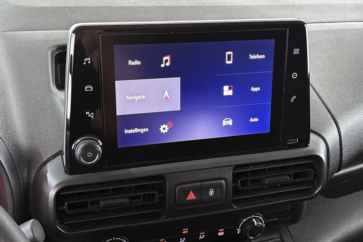 1.5D L2H1 Apple CarPlay Achteruitrijcamera Navigatie