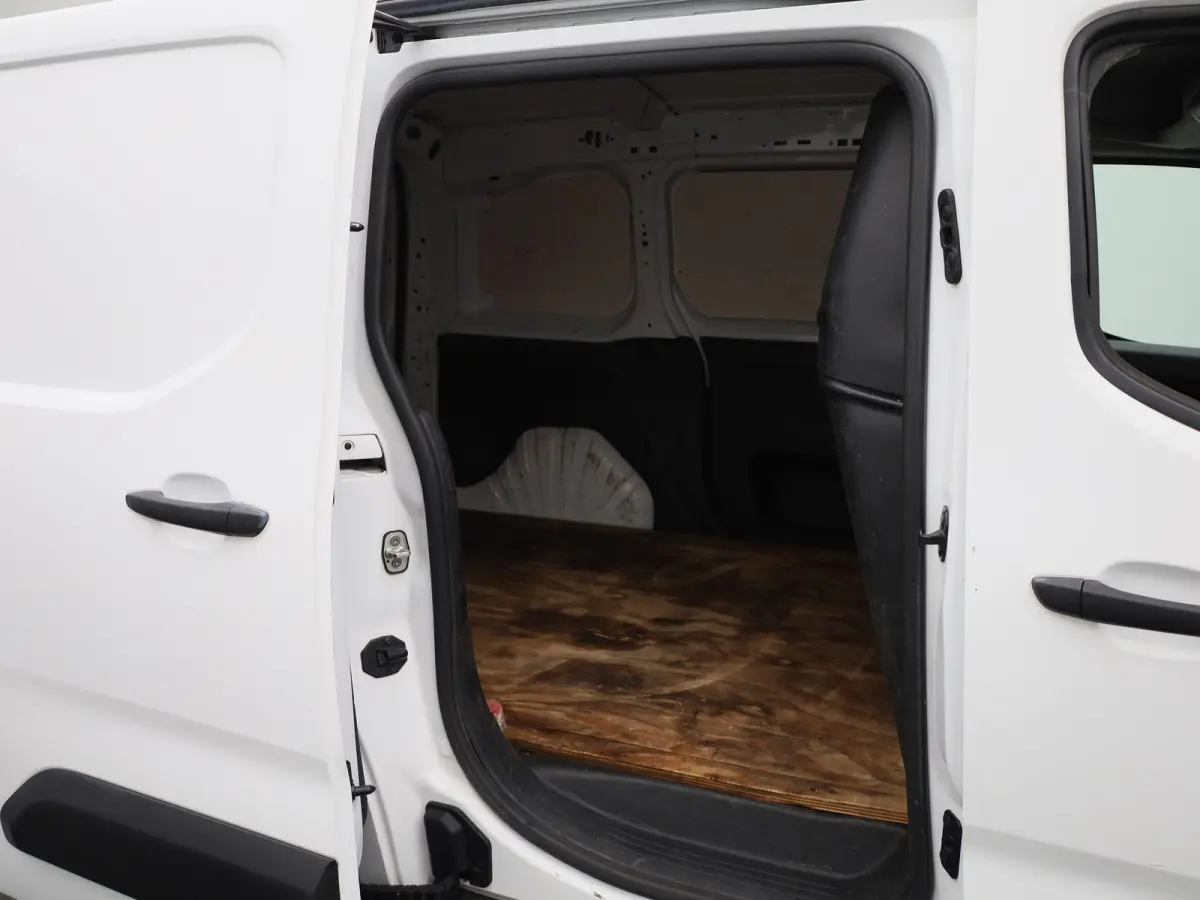 1.5D L1H1 Edition | Airconditioning | Bluetooth | Zijschuifdeur |