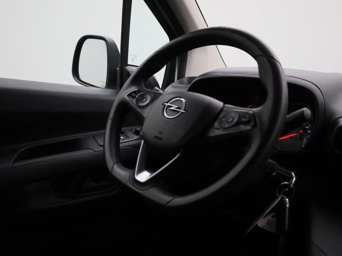 1.5D L1H1 Edition | Airconditioning | Bluetooth | Zijschuifdeur |