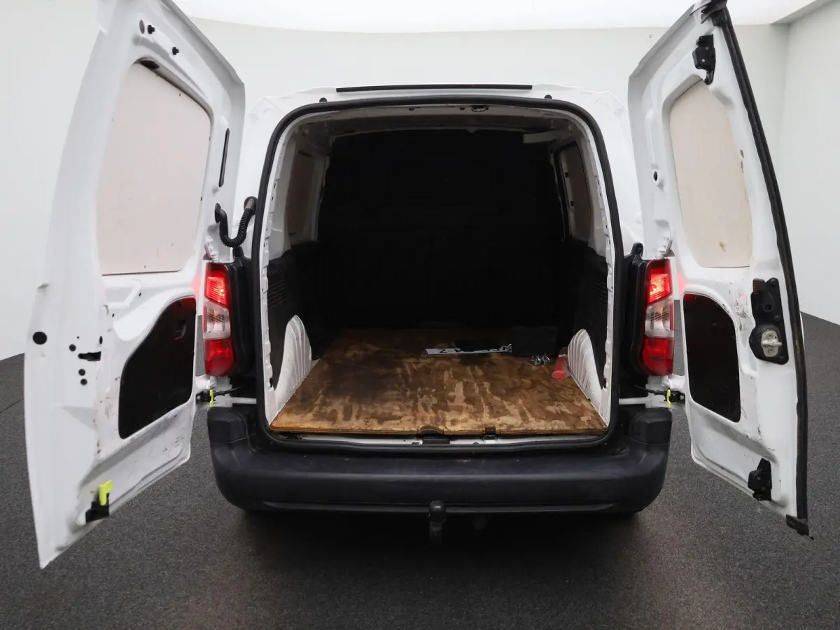 1.5D L1H1 Edition | Airconditioning | Bluetooth | Zijschuifdeur |