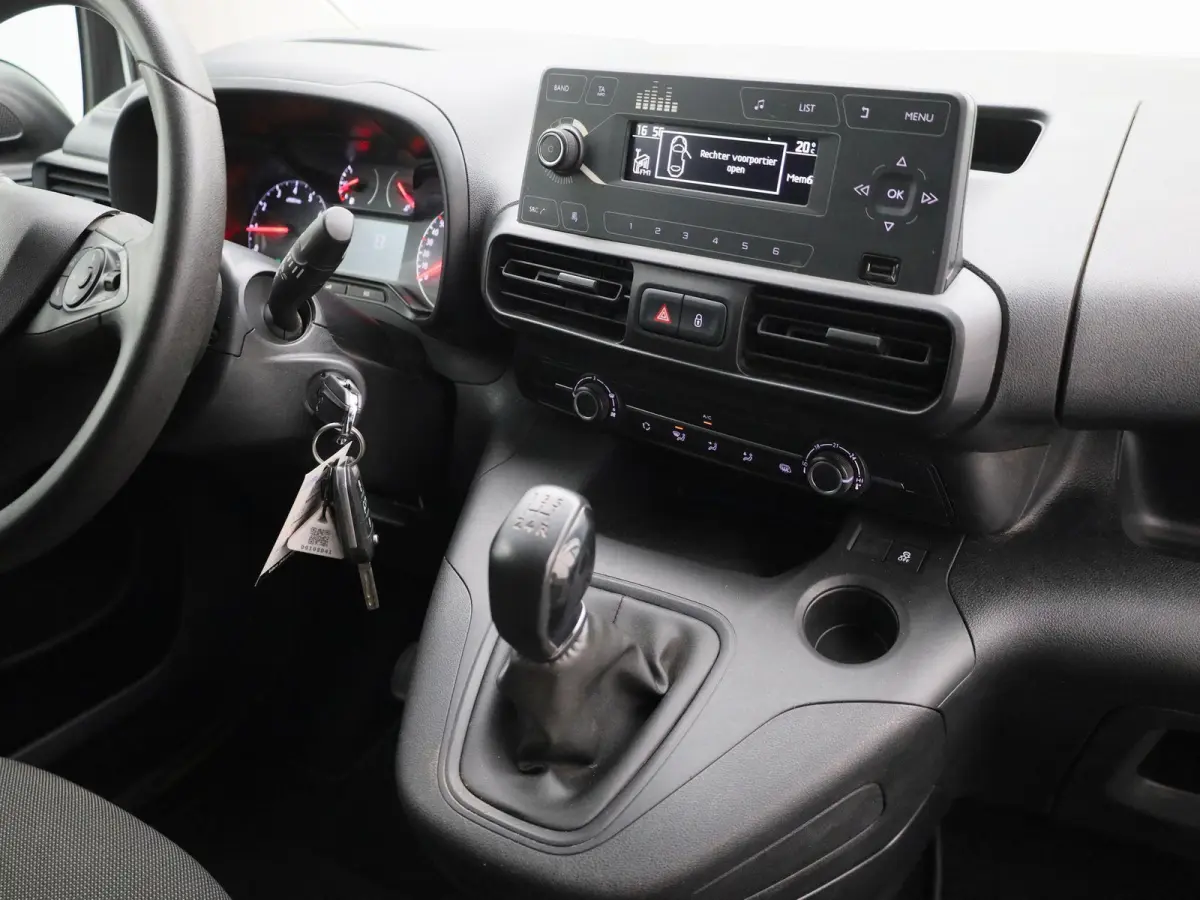 1.5D L1H1 Edition | Airconditioning | Bluetooth | Zijschuifdeur |
