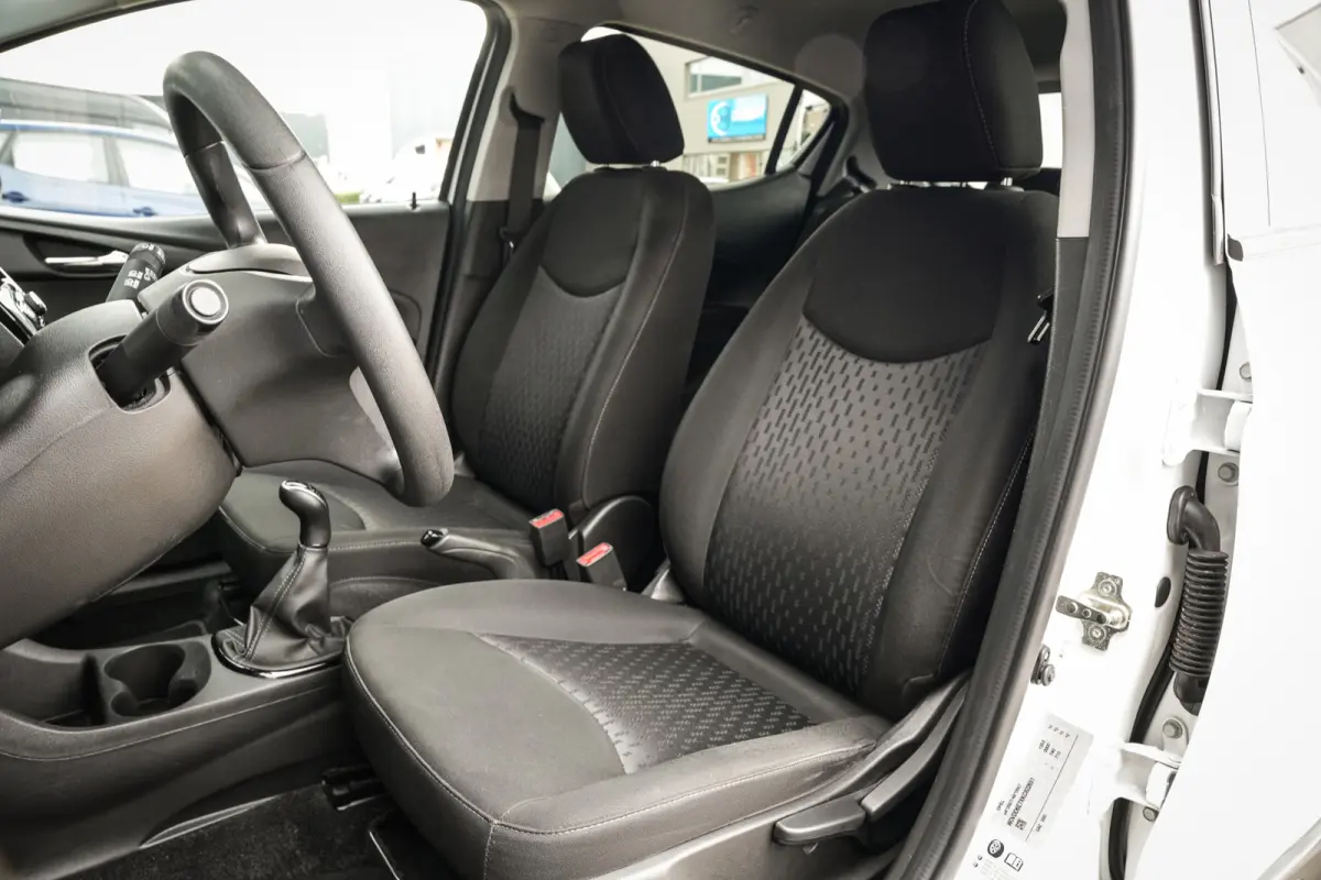 1.0 Online Edition | CarPlay | Airco | Cruise | Org. NL! | Elektr. ramen | Mooi |