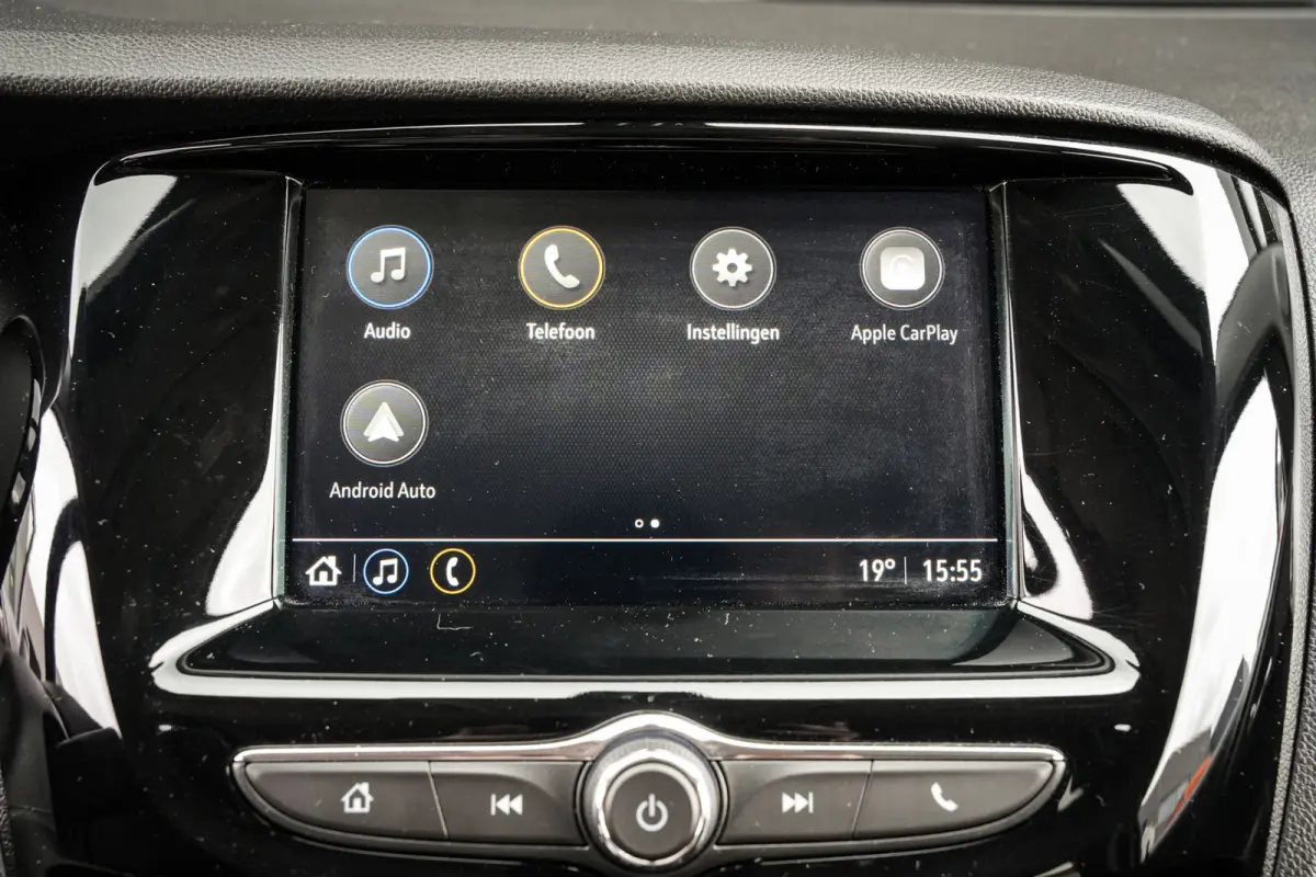 1.0 Online Edition | CarPlay | Airco | Cruise | Org. NL! | Elektr. ramen | Mooi |