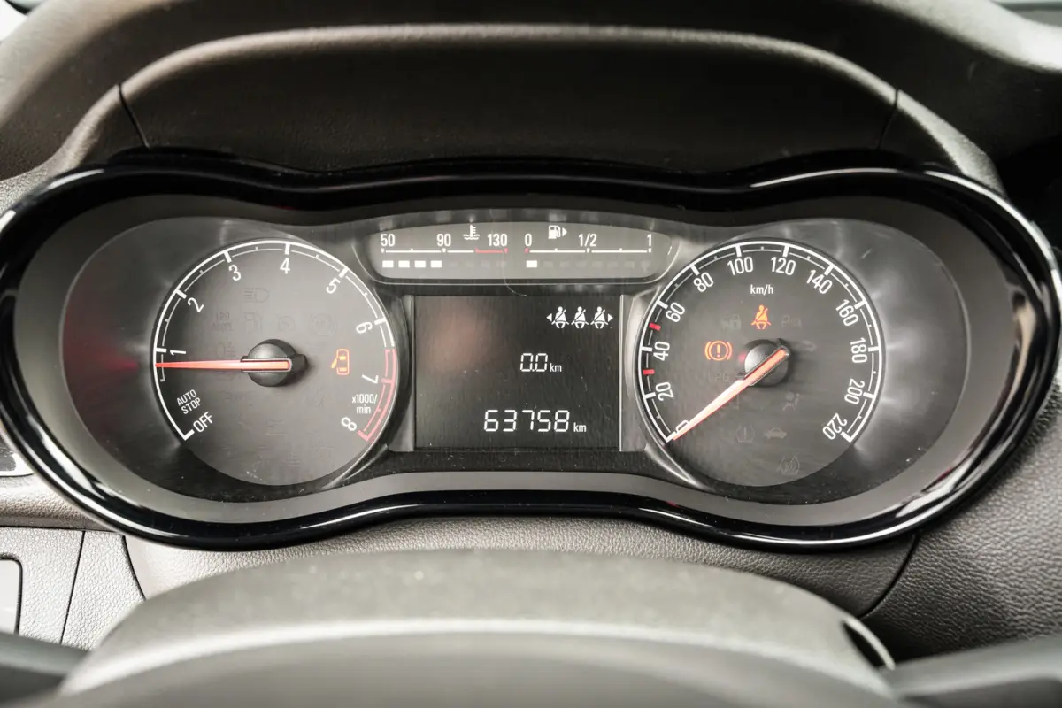 1.0 Online Edition | CarPlay | Airco | Cruise | Org. NL! | Elektr. ramen | Mooi |