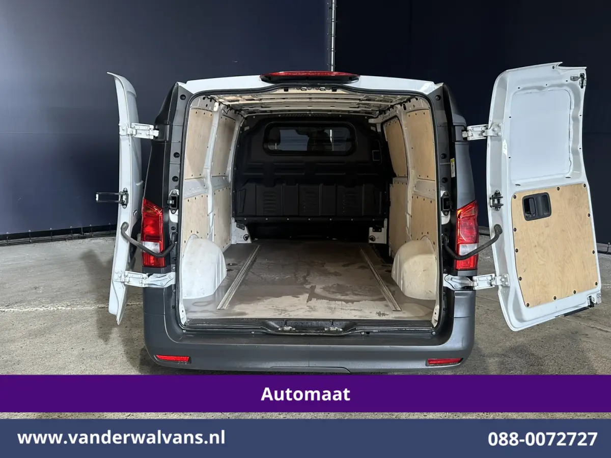 116 CDI 164pk 9G-Tronic Automaat L3H1 Euro6 Airco | Camera | Navigatie | Adaptieve Cruisecontrol Stoelverwarming, Bijrijdersbank