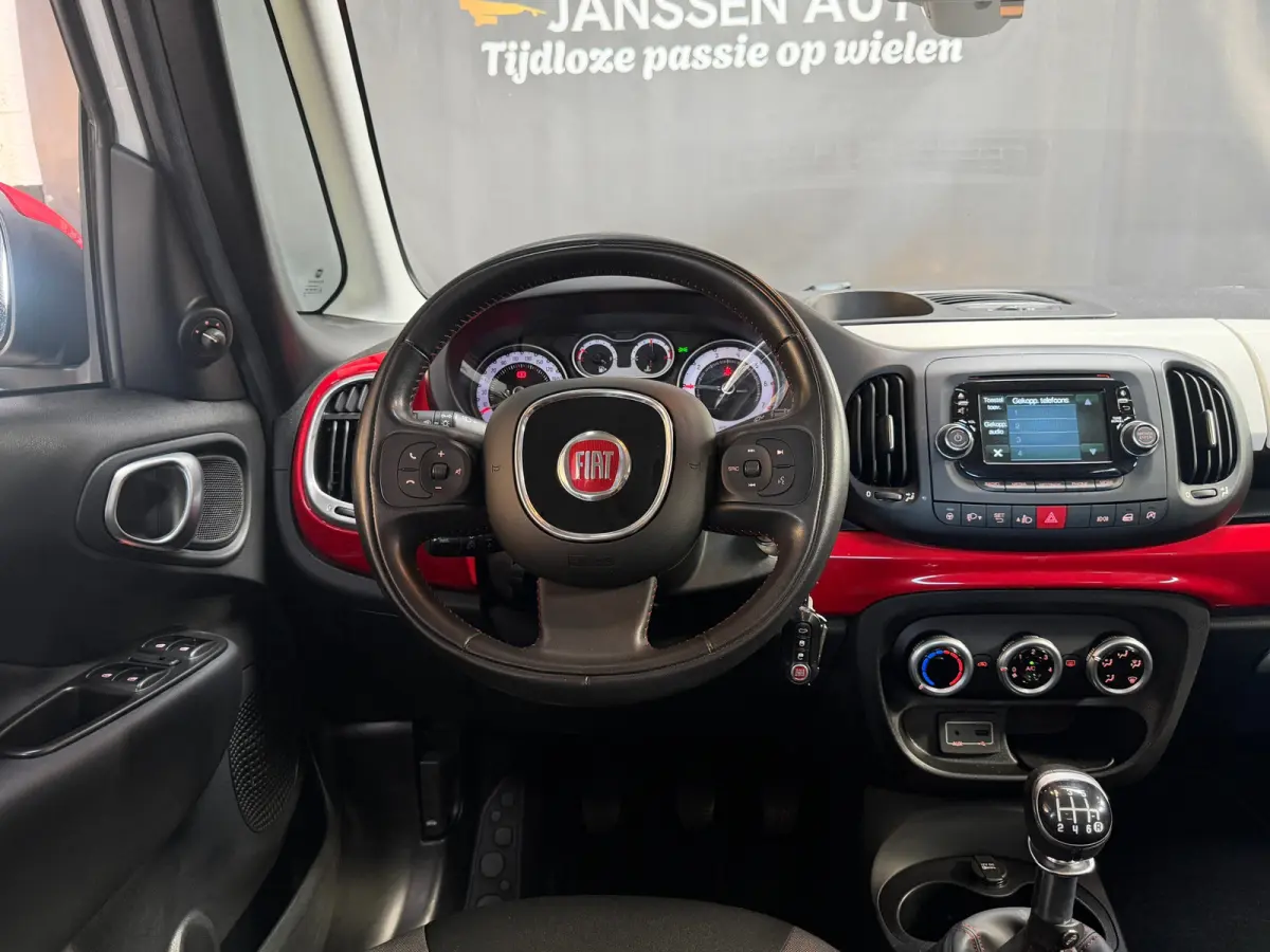 0.9 TwinAir Urban Edition | PDC | Airco | NL Auto NAP | Dealeronderhouden | Nwe. Koppeling en vliegwiel