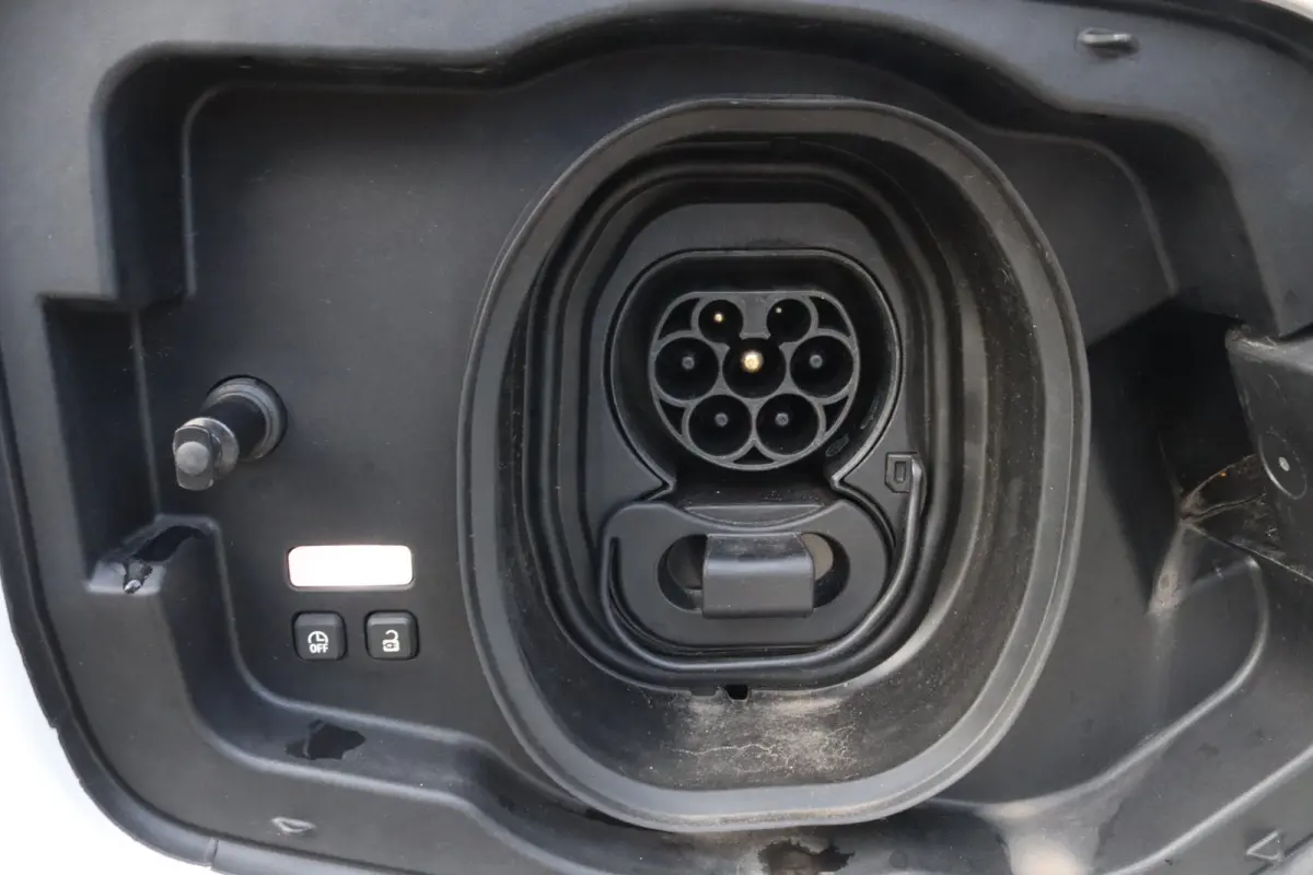 L2H2 Limited 87 kWh Apple Carplay/Android Auto | Climate