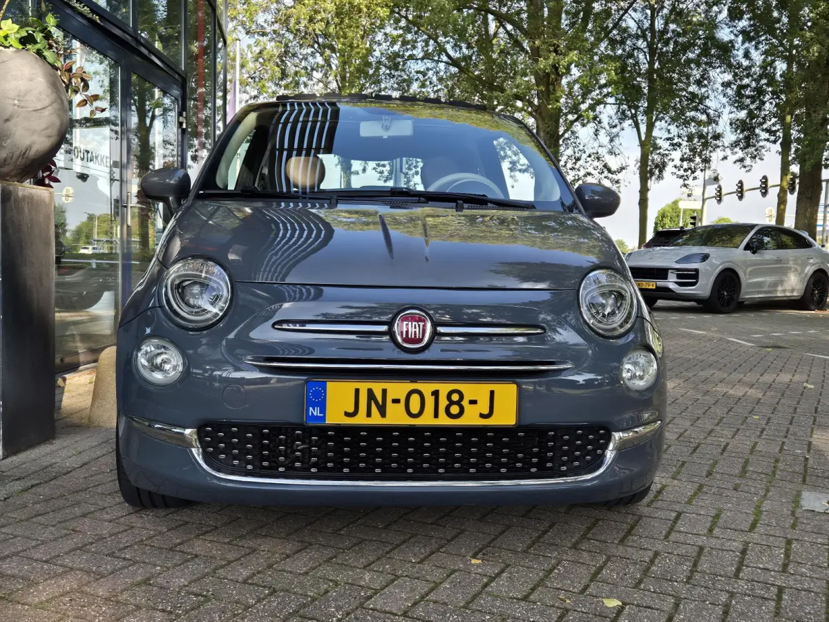 0.9 TwinAir Turbo Lounge | Schuif / kanteldak | Navigatie | Lederen bekleding |Airconditioning | Licht metalen velgen
