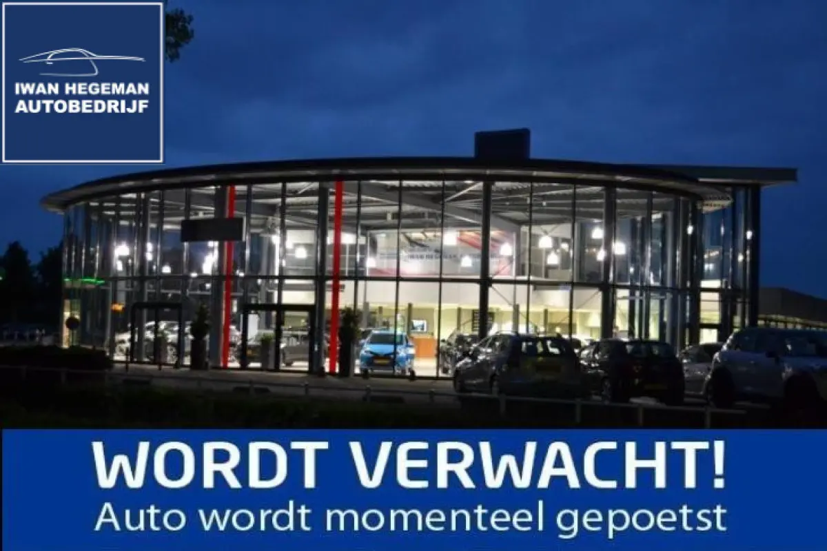 0.9 TwinAir Turbo Lounge | Schuif / kanteldak | Navigatie | Lederen bekleding |Airconditioning | Licht metalen velgen