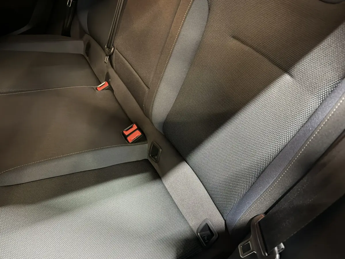 1.0 EcoTSI Style Edition|Lava Blue|Dealer Onderhouden|AllSeason|Virtual Cockpit|LED|Navi|CarPlay|Cruise|PDC|Rijklaar