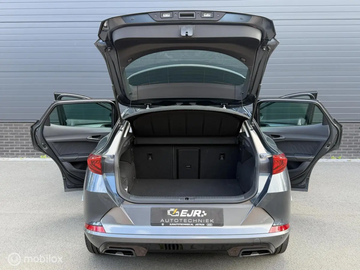1.4 TSI e-Hybrid Essential CARPLAY*HAAK*PDC*TOPSTAAT1