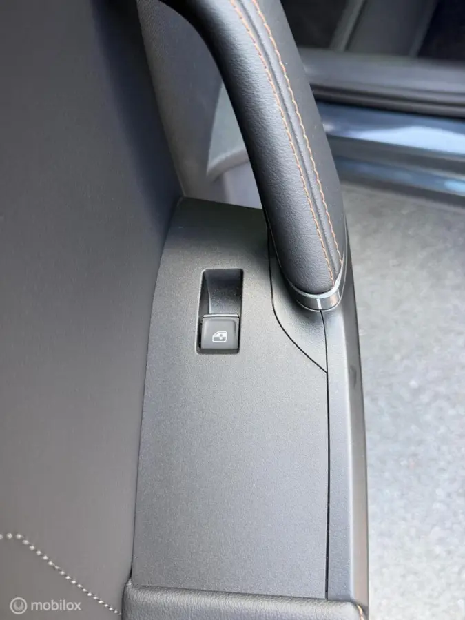1.4 TSI e-Hybrid Essential CARPLAY*HAAK*PDC*TOPSTAAT1