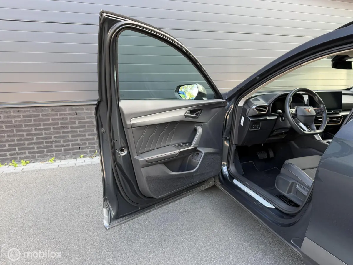 1.4 TSI e-Hybrid Essential CARPLAY*HAAK*PDC*TOPSTAAT1