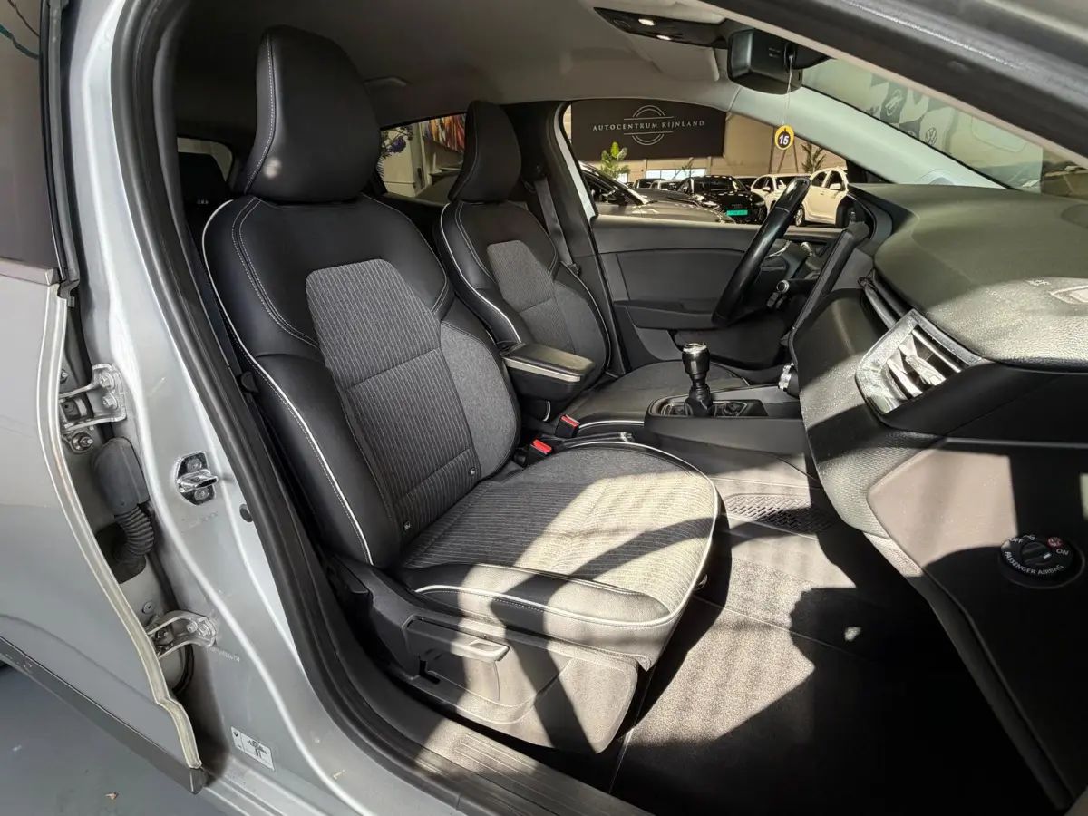 1.0 TCe Intens Navi, Camera, Airco 1 jaar bovag garantie
