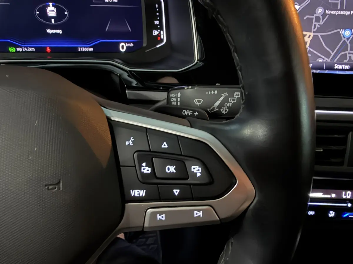 1.0 TSI Style|IQ.Light|Carplay|Virtual Cockpit|Keyless|Camera|Alcantara|Adaptieve Cruise|StoelVW|Rijklaar