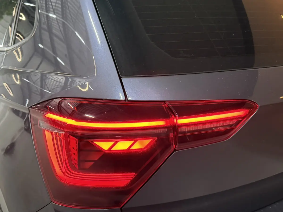 1.0 TSI Style|IQ.Light|Carplay|Virtual Cockpit|Keyless|Camera|Alcantara|Adaptieve Cruise|StoelVW|Rijklaar