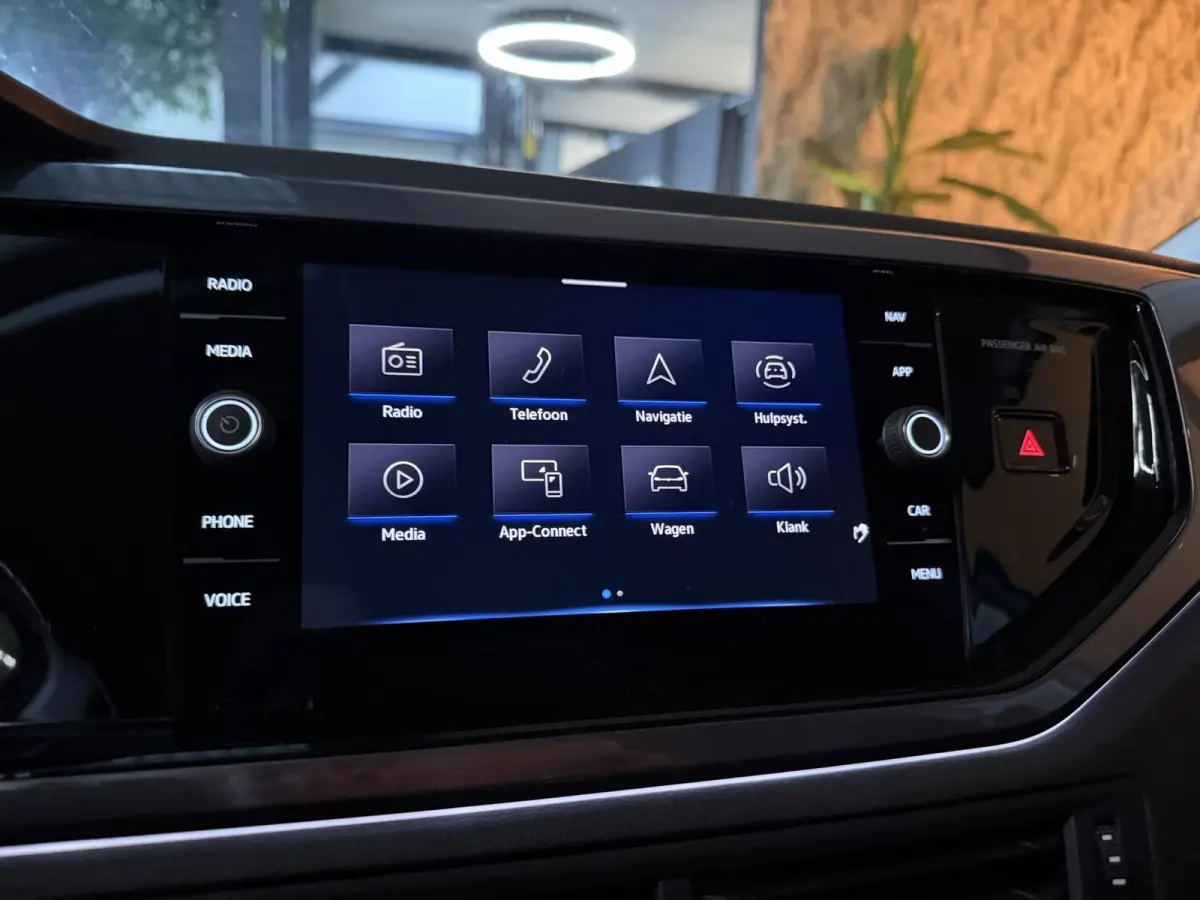1.0 TSI Style|IQ.Light|Carplay|Virtual Cockpit|Keyless|Camera|Alcantara|Adaptieve Cruise|StoelVW|Rijklaar