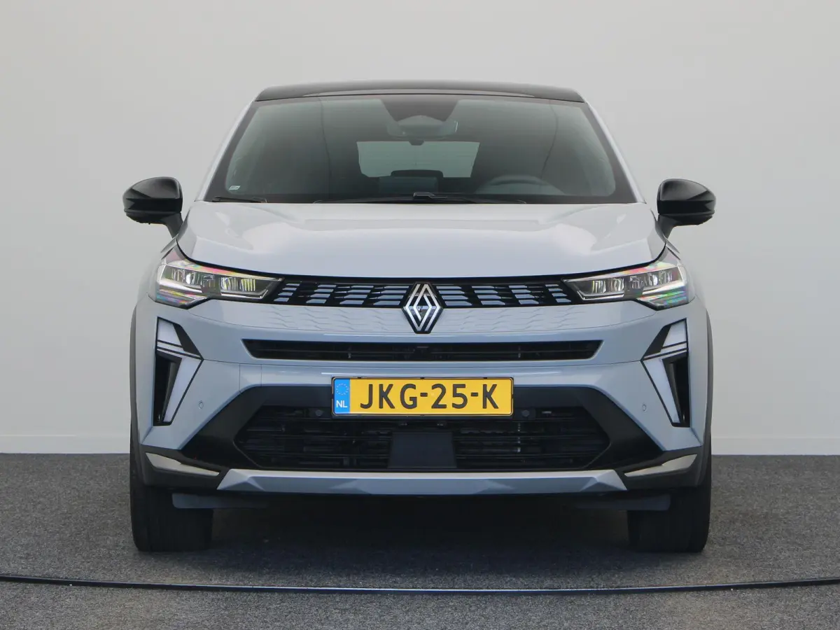 E-Tech full hybrid 160pk iconic | Achteruitrijcamera | Stuur- en Stoelverwarming | Voorruit Verwarming | Harman Kardon |