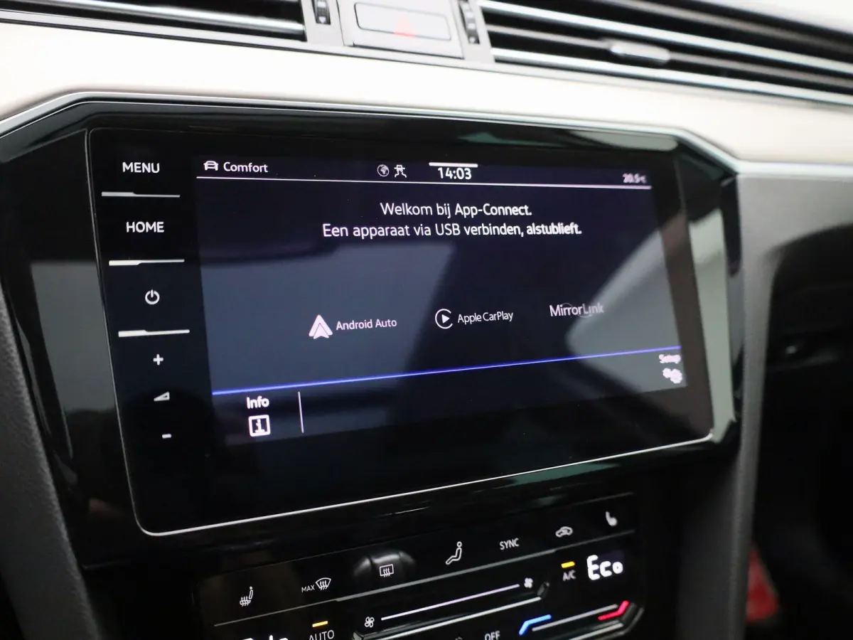 1.4 TSI PHEV GTE Business | Apple Carplay / Android Auto | Panoramadak | Elektrische Stoelen | Head-up Display | Achteruitrijcamera | Stoelverwarming | Parkeersensoren | Trekhaak |