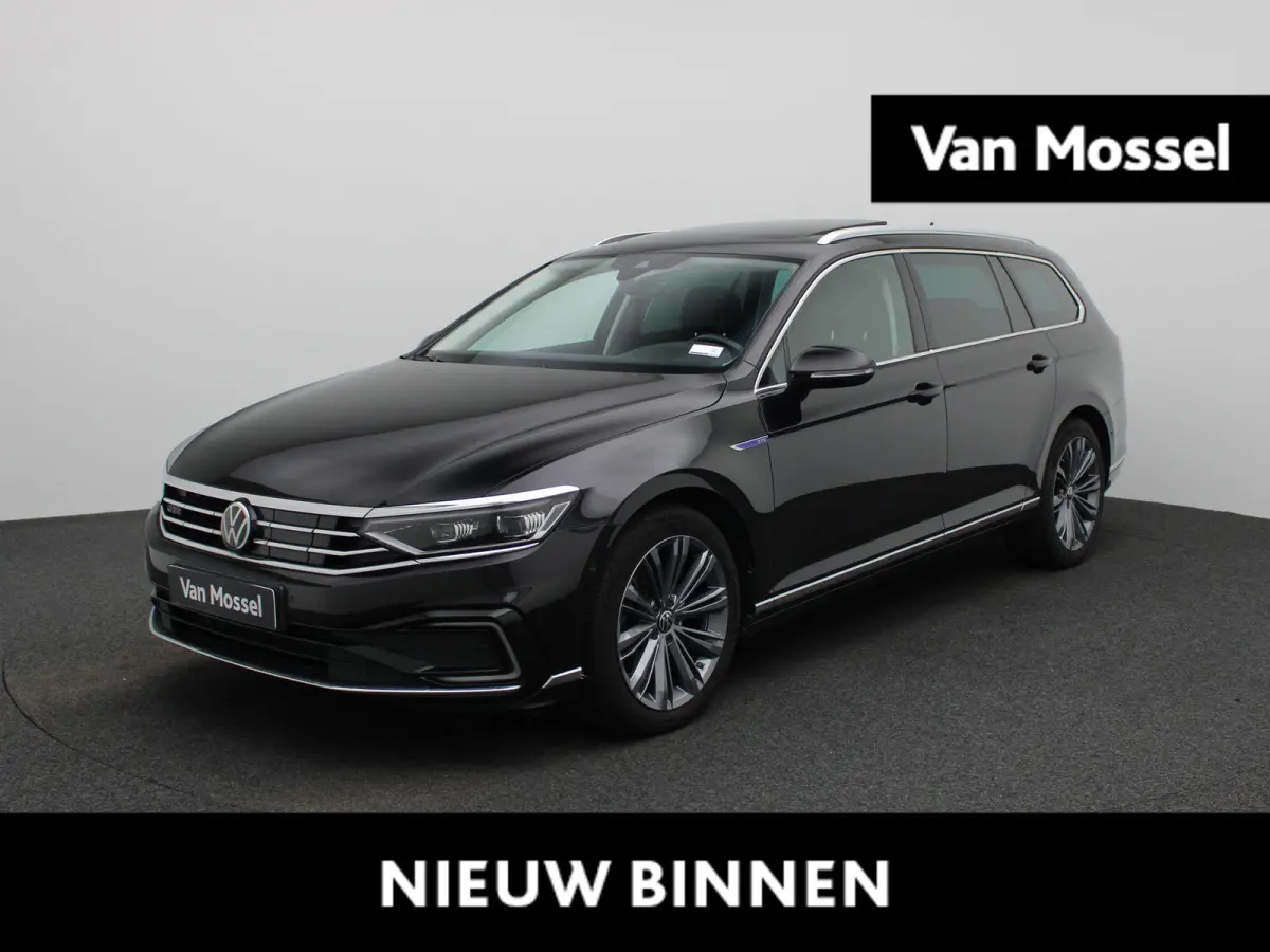 1.4 TSI PHEV GTE Business | Apple Carplay / Android Auto | Panoramadak | Elektrische Stoelen | Head-up Display | Achteruitrijcamera | Stoelverwarming | Parkeersensoren | Trekhaak |
