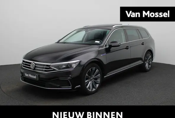 1.4 TSI PHEV GTE Business | Apple Carplay / Android Auto | Panoramadak | Elektrische Stoelen | Head-up Display | Achteruitrijcamera | Stoelverwarming | Parkeersensoren | Trekhaak |