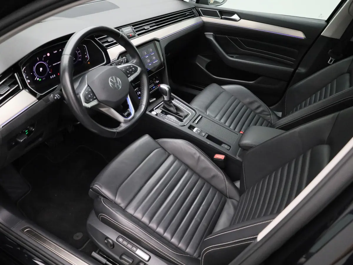 1.4 TSI PHEV GTE Business | Apple Carplay / Android Auto | Panoramadak | Elektrische Stoelen | Head-up Display | Achteruitrijcamera | Stoelverwarming | Parkeersensoren | Trekhaak |