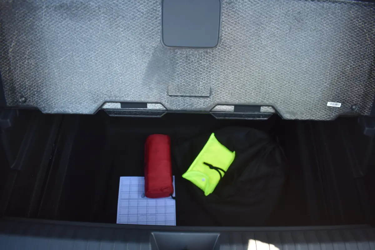 Life First Edition | Airconditioning automatisch, 2-zone (Climatronic) | Automatische afstandsregeling (Adaptive Cruise Control) | Koplampverlichting LED