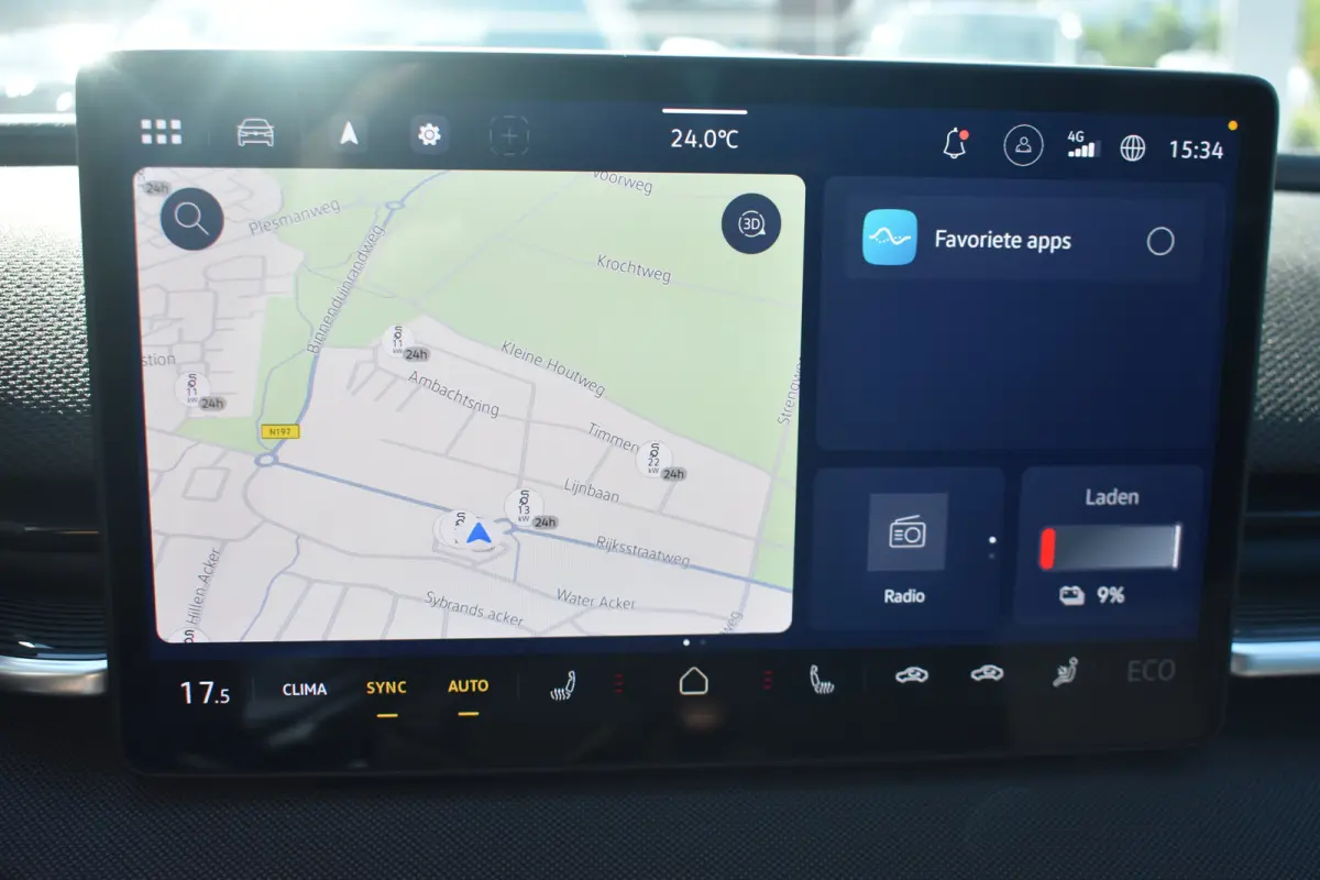 Life First Edition | Airconditioning automatisch, 2-zone (Climatronic) | Automatische afstandsregeling (Adaptive Cruise Control) | Koplampverlichting LED