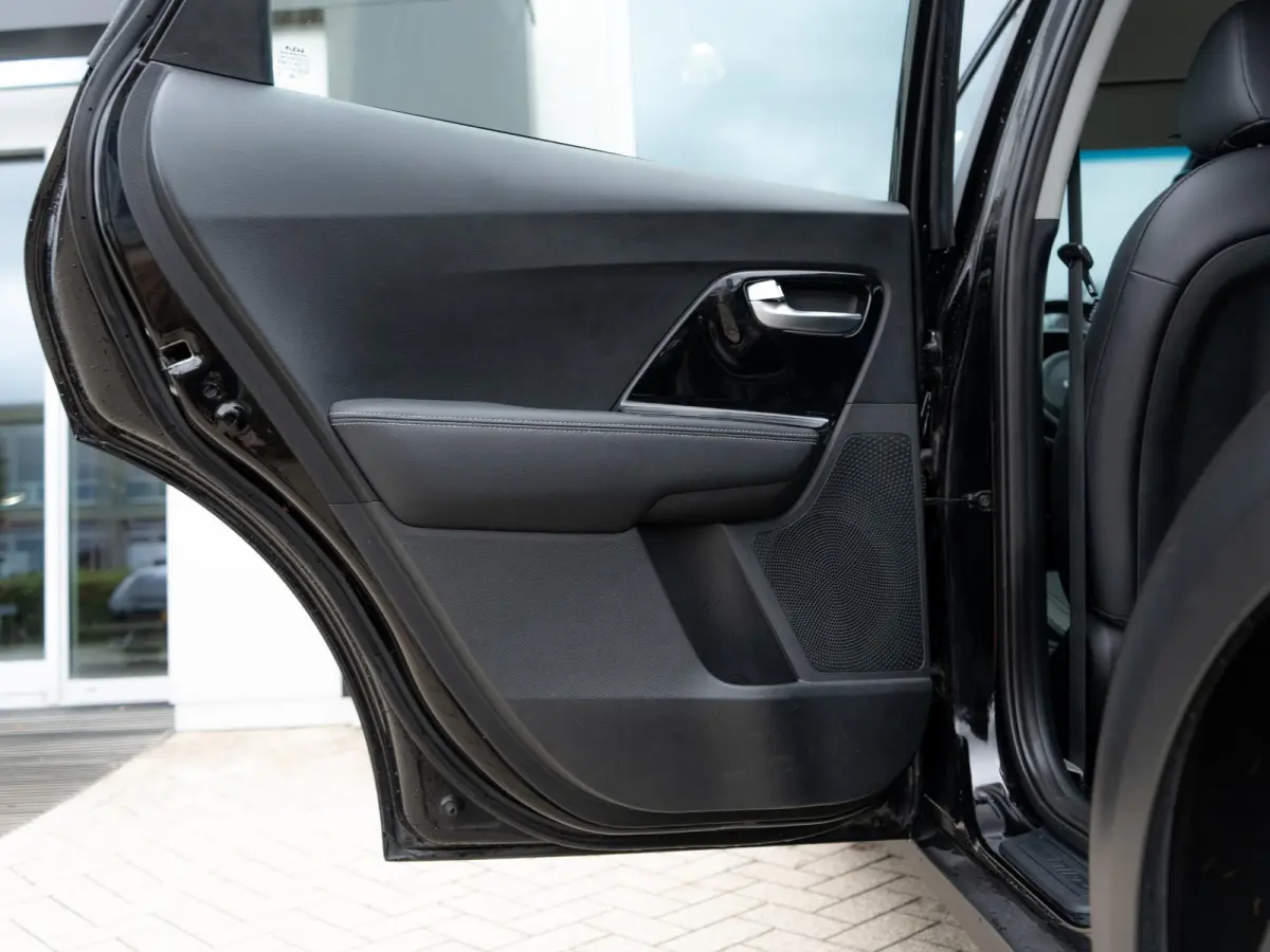 1.6 GDi Hybrid DynamicLine | Navigatie | Achteruitrijcamera | Climate control |
