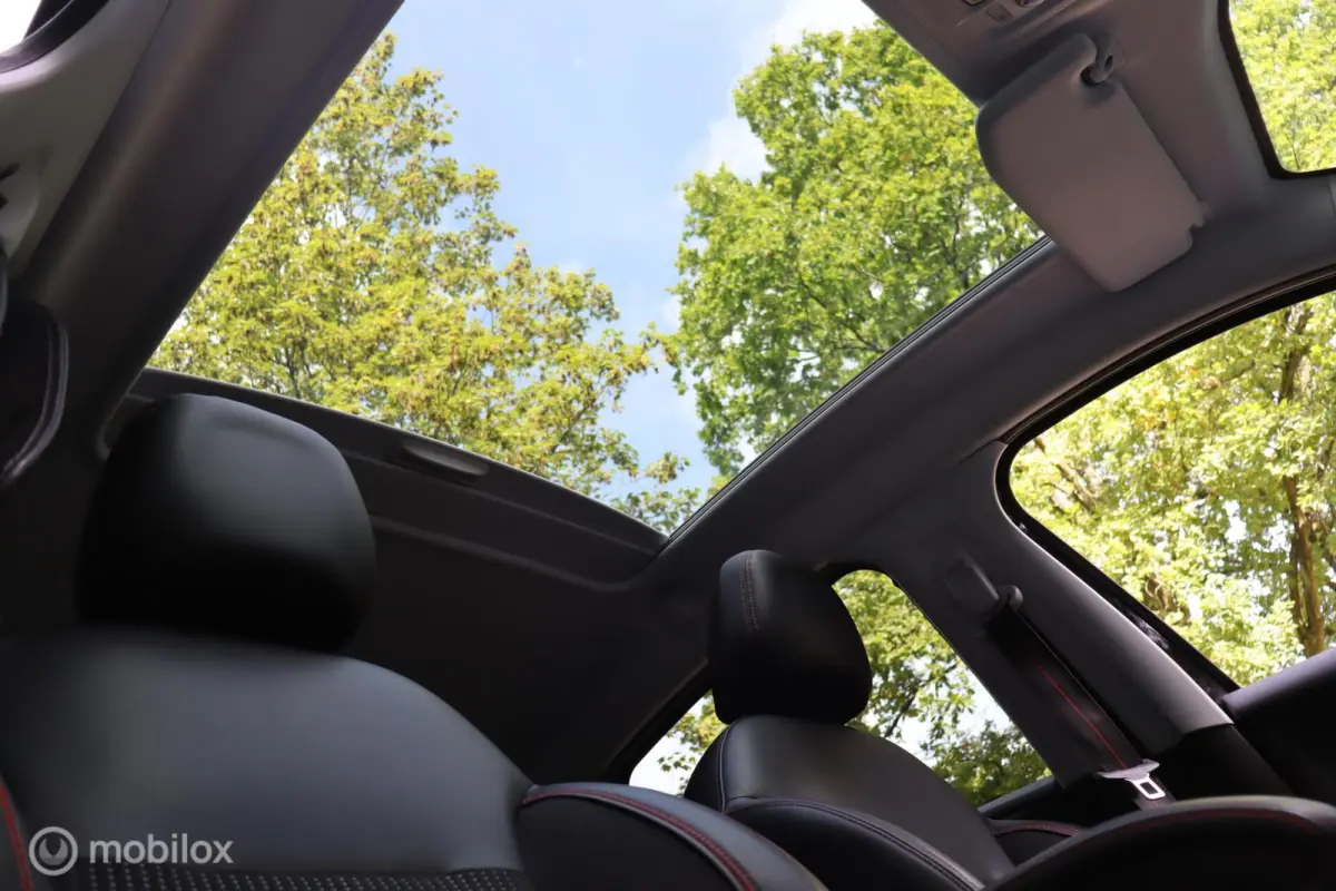 1.2 PureTech GT-line | Carplay | Panoramadak |