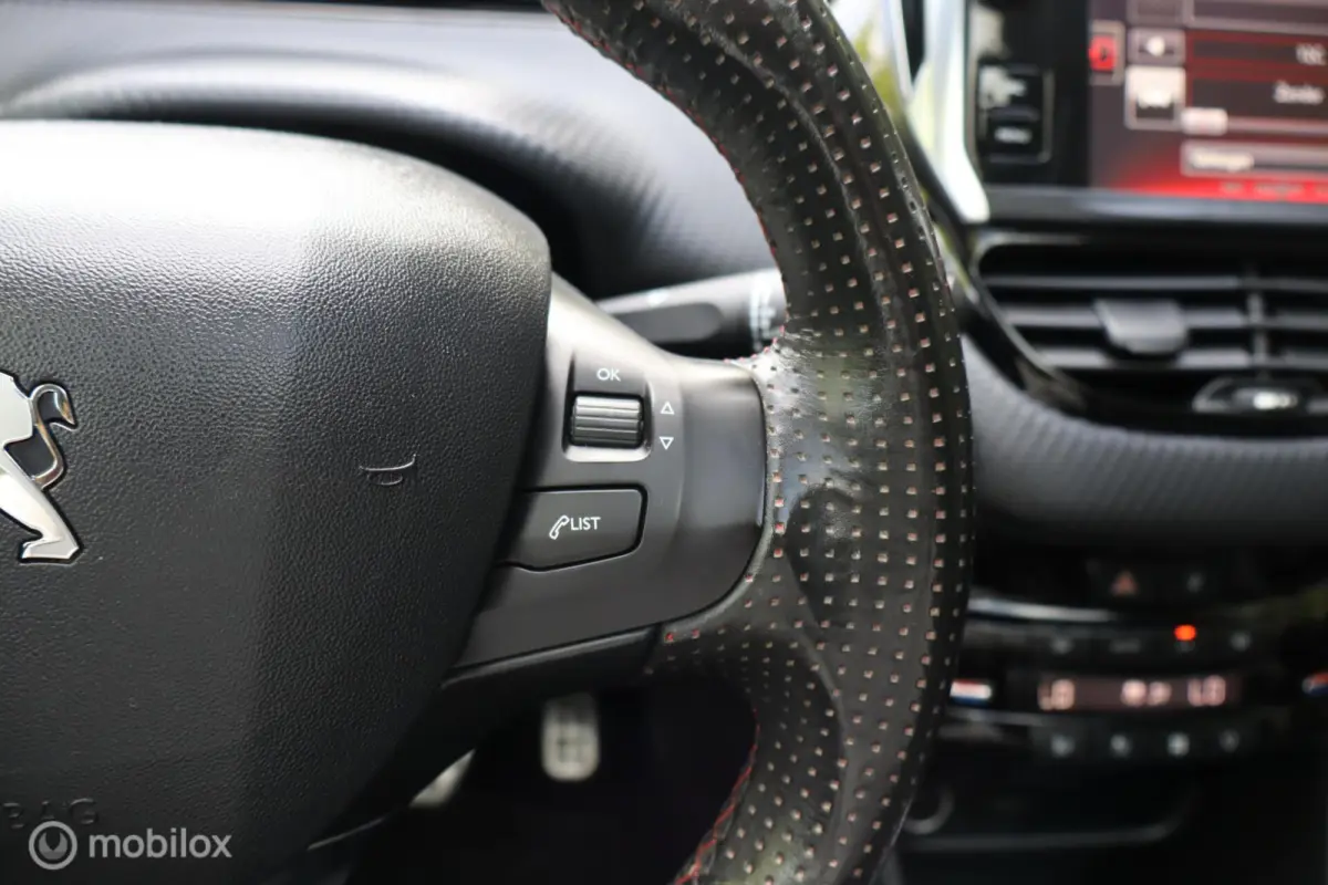 1.2 PureTech GT-line | Carplay | Panoramadak |