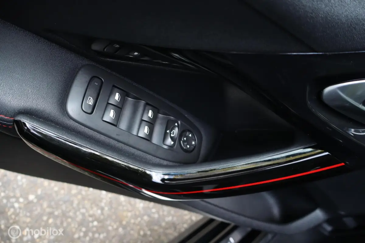 1.2 PureTech GT-line | Carplay | Panoramadak |