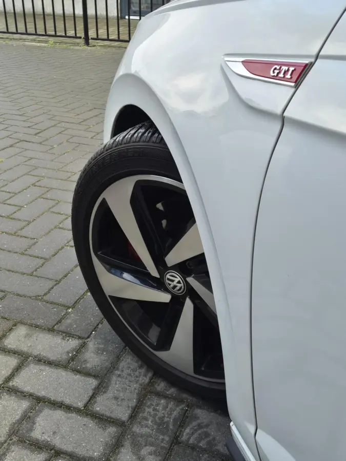 2.0 TSI GTI 200PK/ACC/Virtual/Navi/Led/Sport/Carplay/