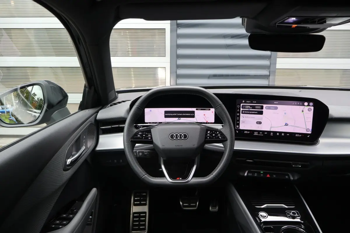 1.5 e-hybrid 272pk S edition | Panoramadak | Trekhaak | Adaptive Cruise | Sfeerverlichting | 3-zone Cimatronic | Stoel- & Stuurverwarming