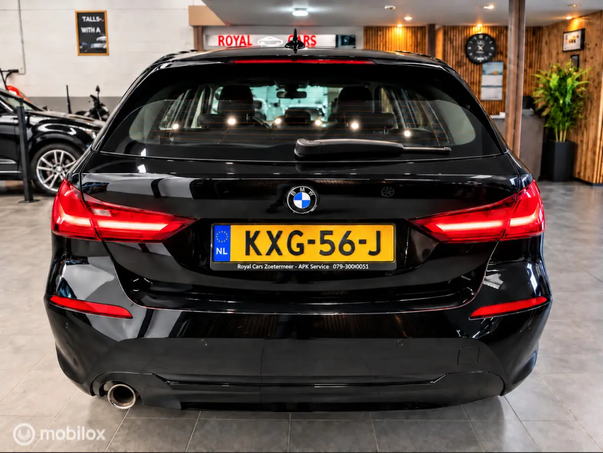 118i EDE Corporate Lease | Lederen bekleding