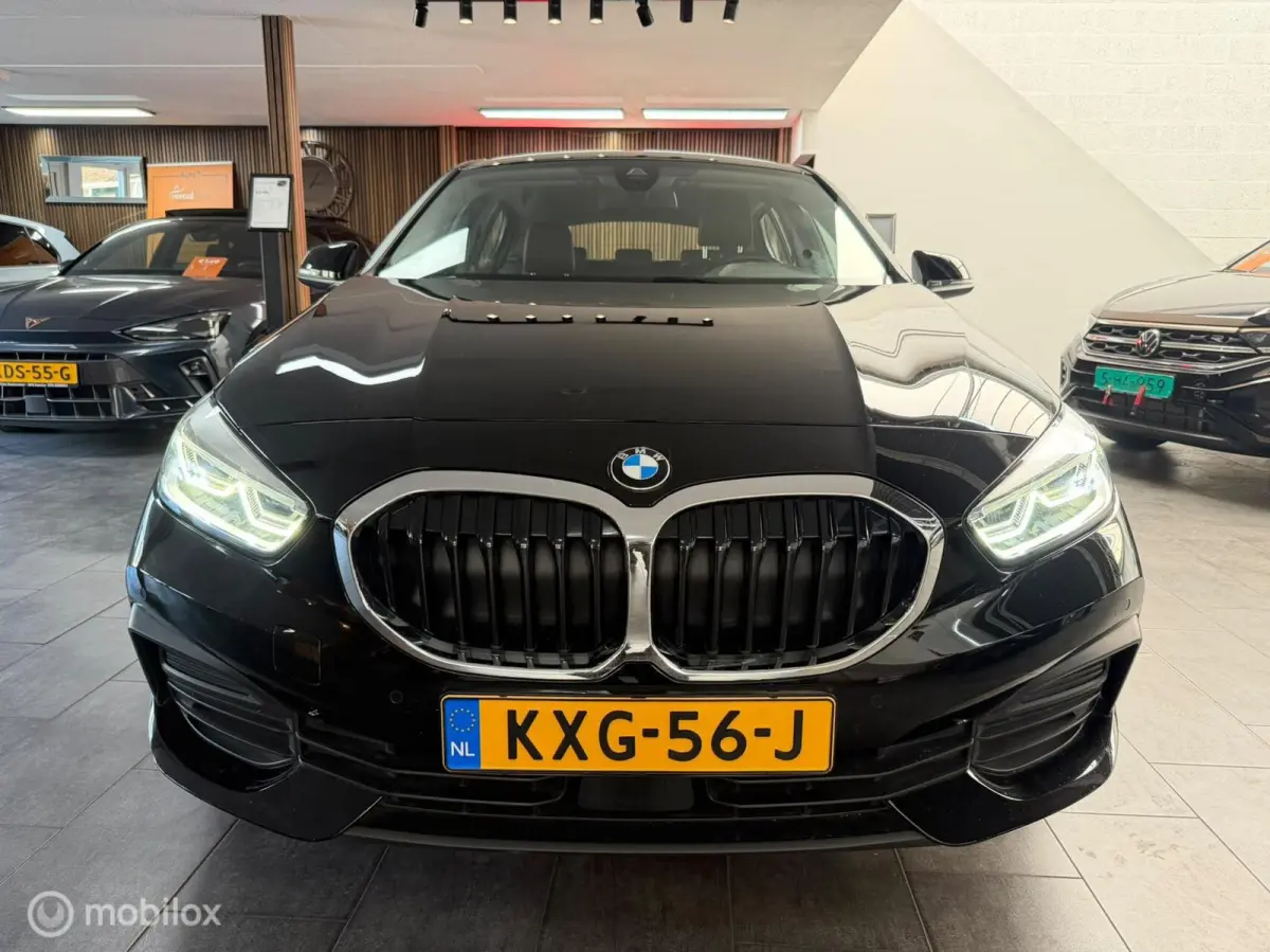 118i EDE Corporate Lease | Lederen bekleding