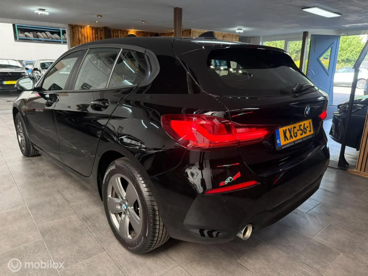 118i EDE Corporate Lease | Lederen bekleding