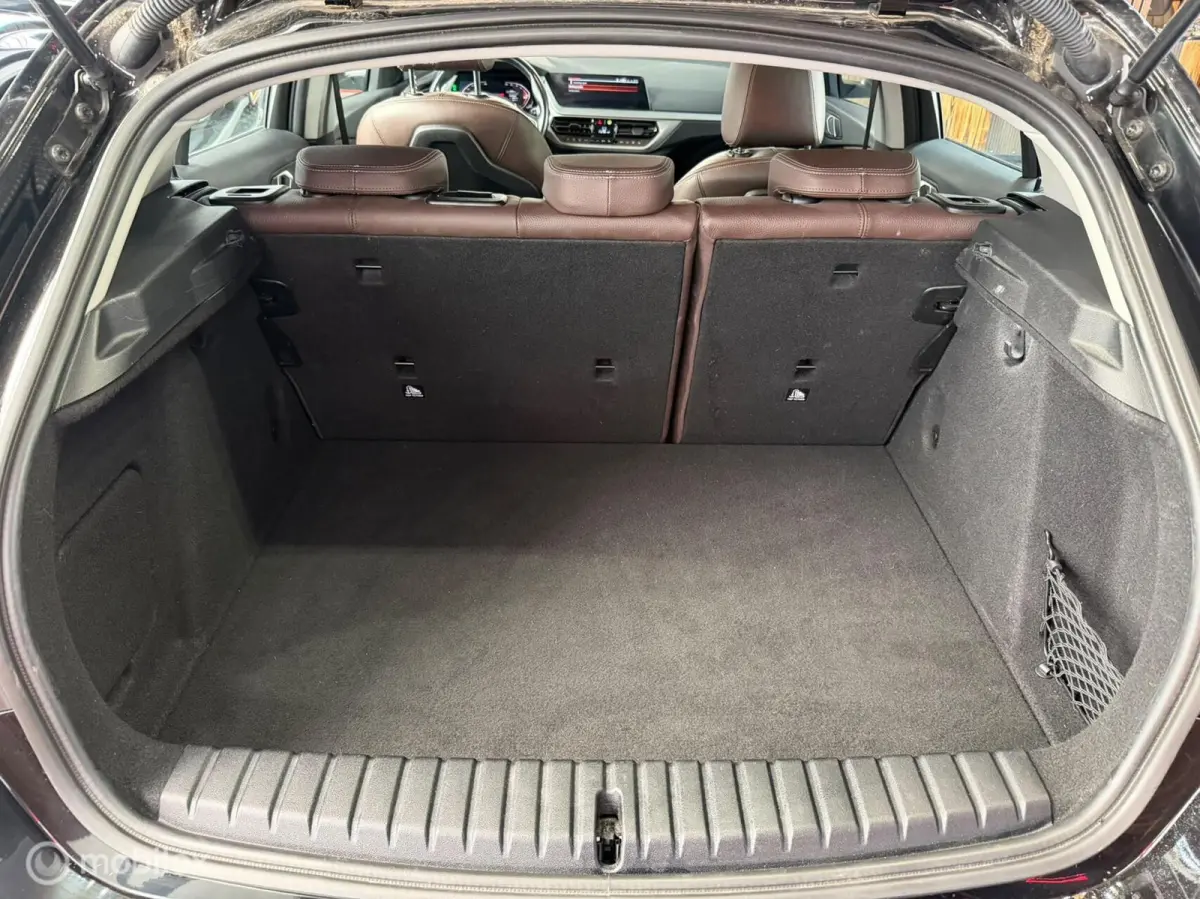 118i EDE Corporate Lease | Lederen bekleding