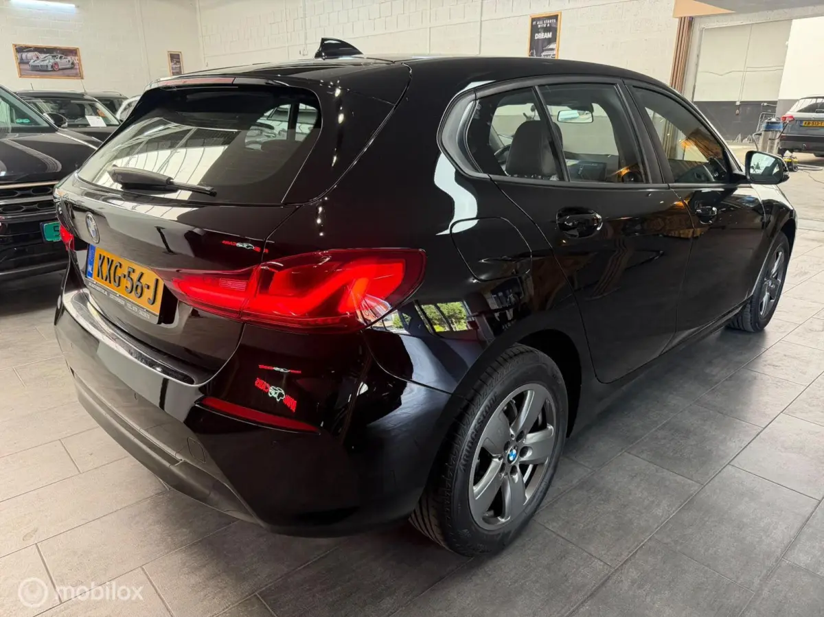 118i EDE Corporate Lease | Lederen bekleding