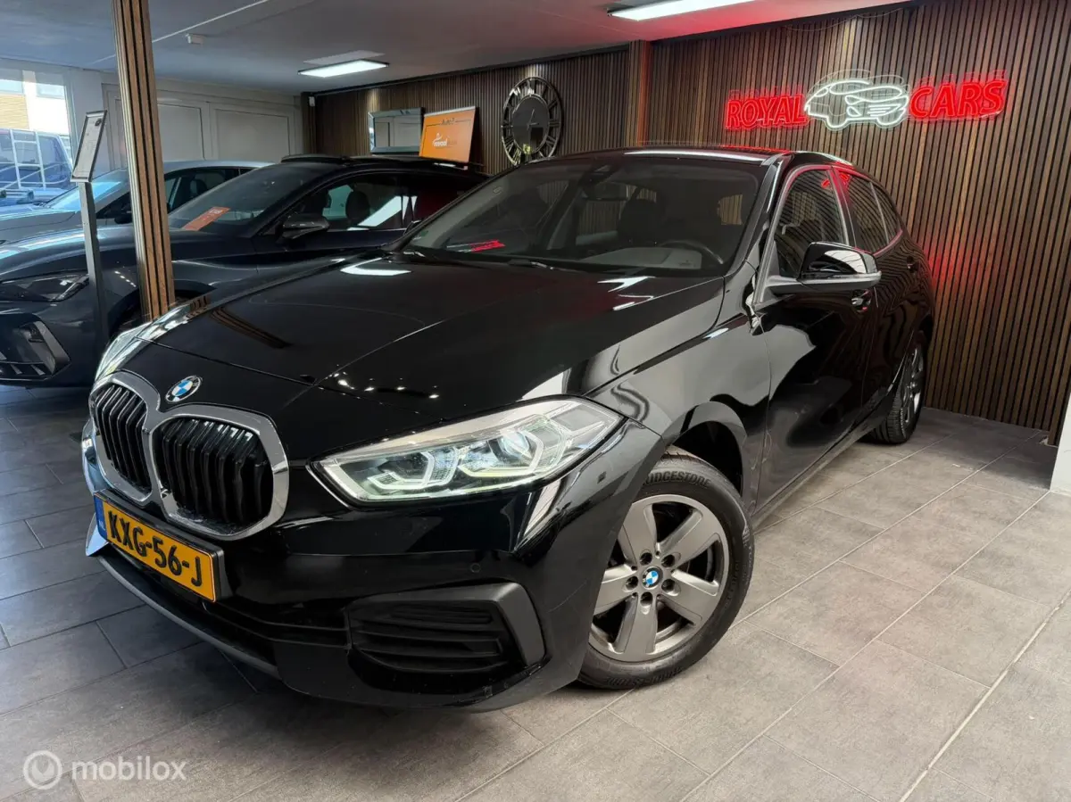 118i EDE Corporate Lease | Lederen bekleding