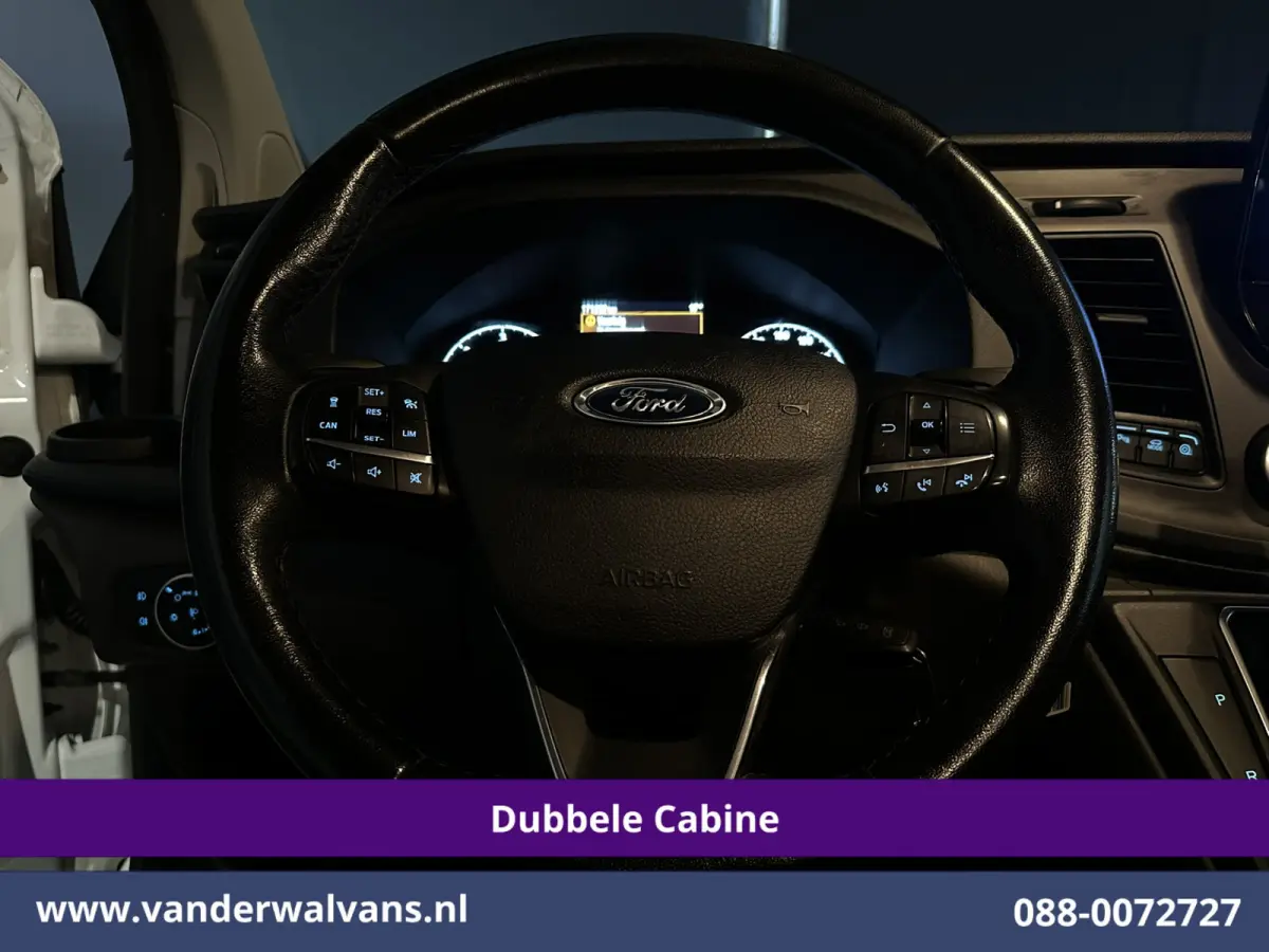 2.0 TDCI 130pk Automaat L2H1 Dubbele Cabine Euro6 Airco | 6-Zits | Camera | Navigatie | Apple Carplay | LED Android Auto, Adaptieve Cruisecontrol, Stoelverwarming, Verwarmde voorruit, Trekha