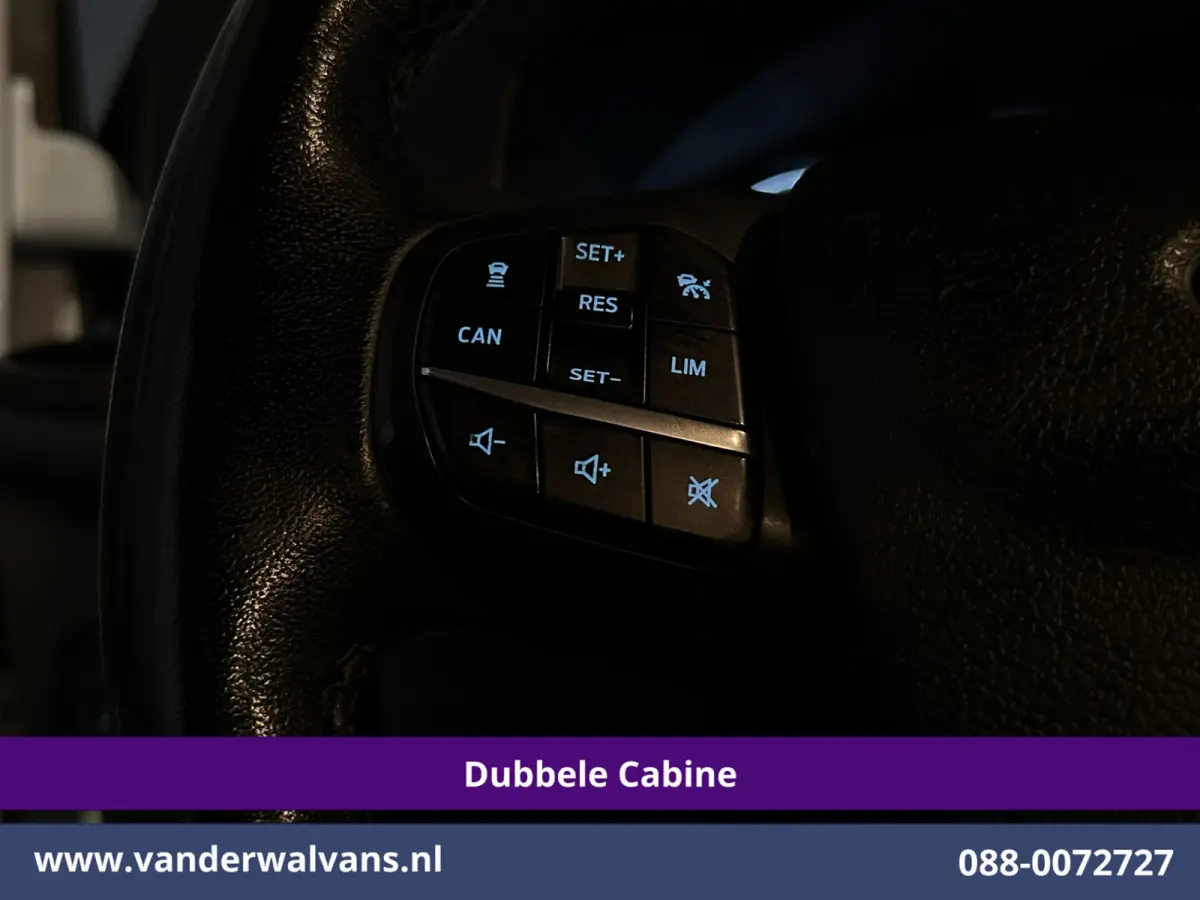 2.0 TDCI 130pk Automaat L2H1 Dubbele Cabine Euro6 Airco | 6-Zits | Camera | Navigatie | Apple Carplay | LED Android Auto, Adaptieve Cruisecontrol, Stoelverwarming, Verwarmde voorruit, Trekha