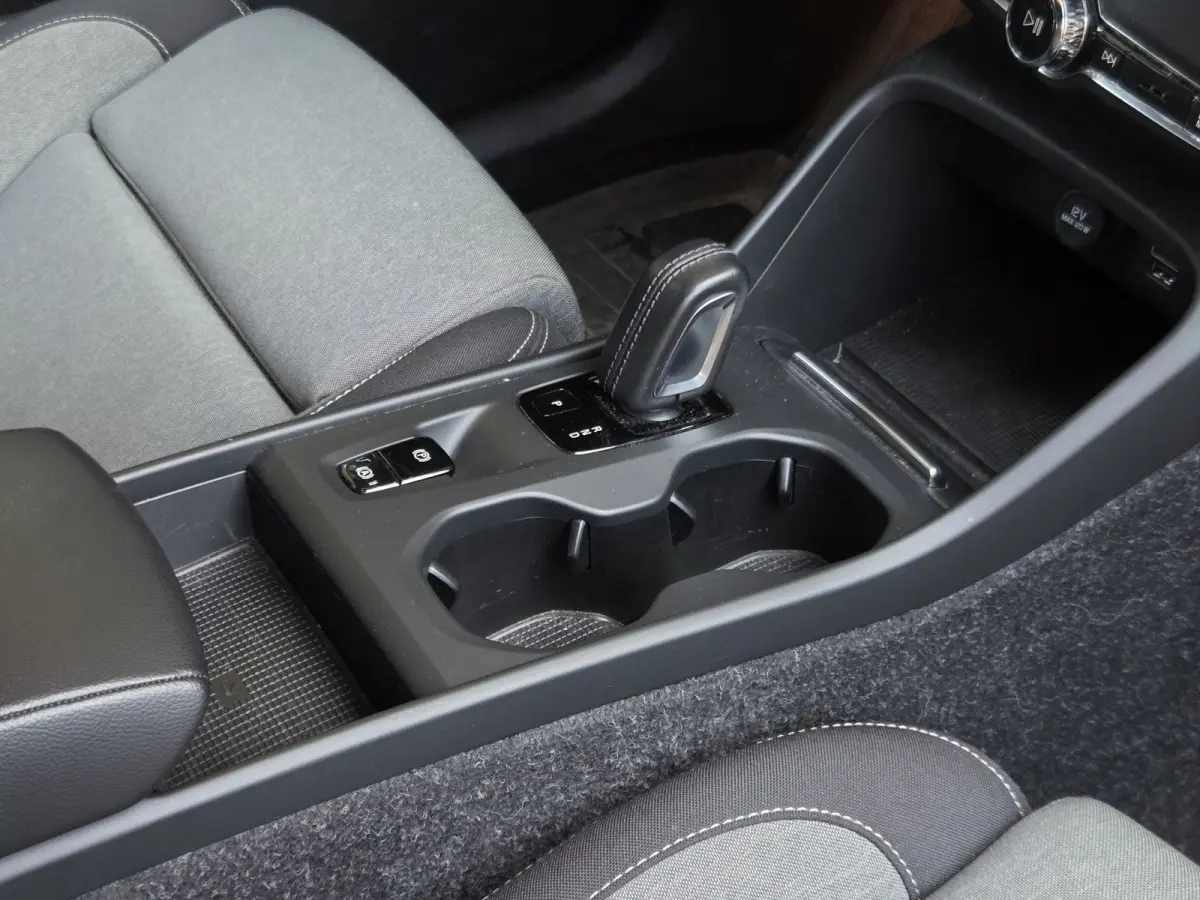 1.5 T5 Inscription Expression | Dodehoekdetectie | Keyless | CarPlay | 18" Velgen