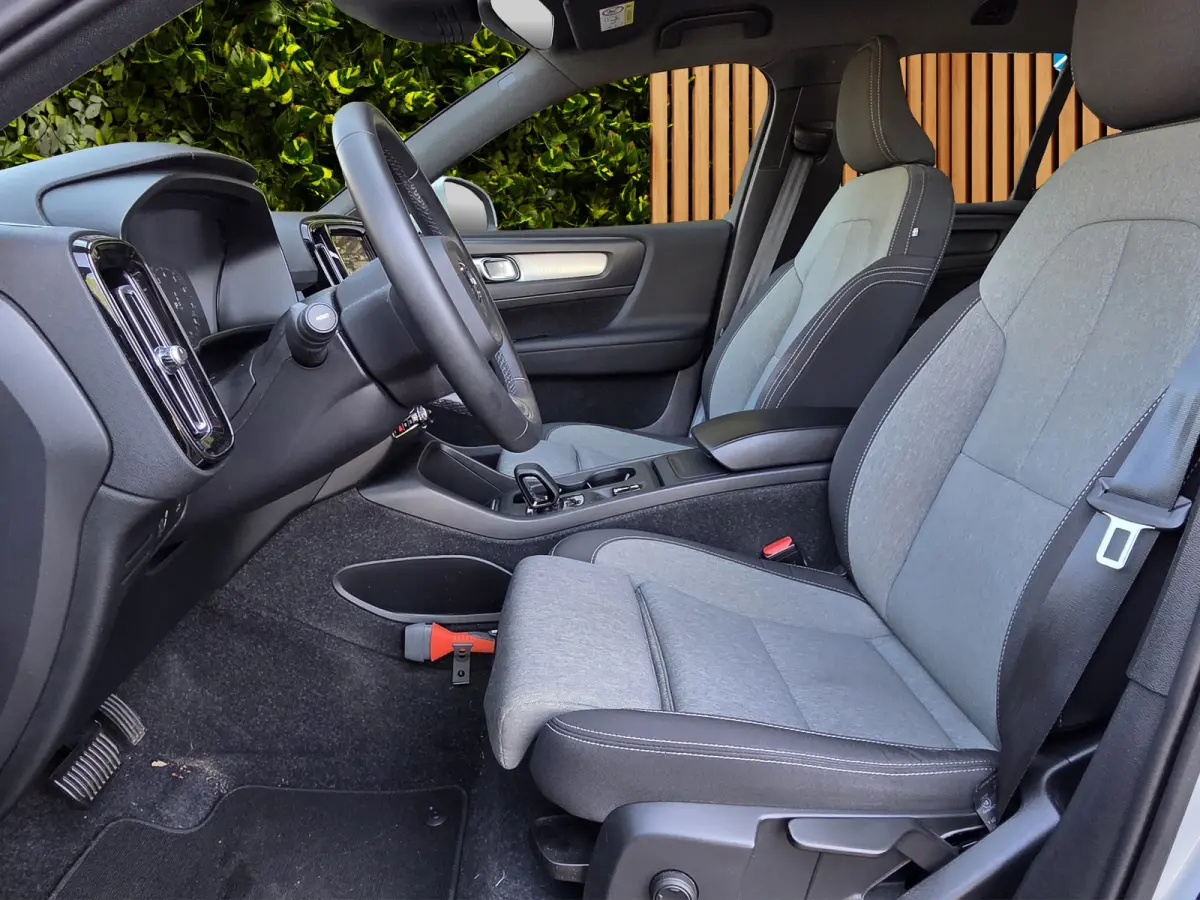 1.5 T5 Inscription Expression | Dodehoekdetectie | Keyless | CarPlay | 18" Velgen