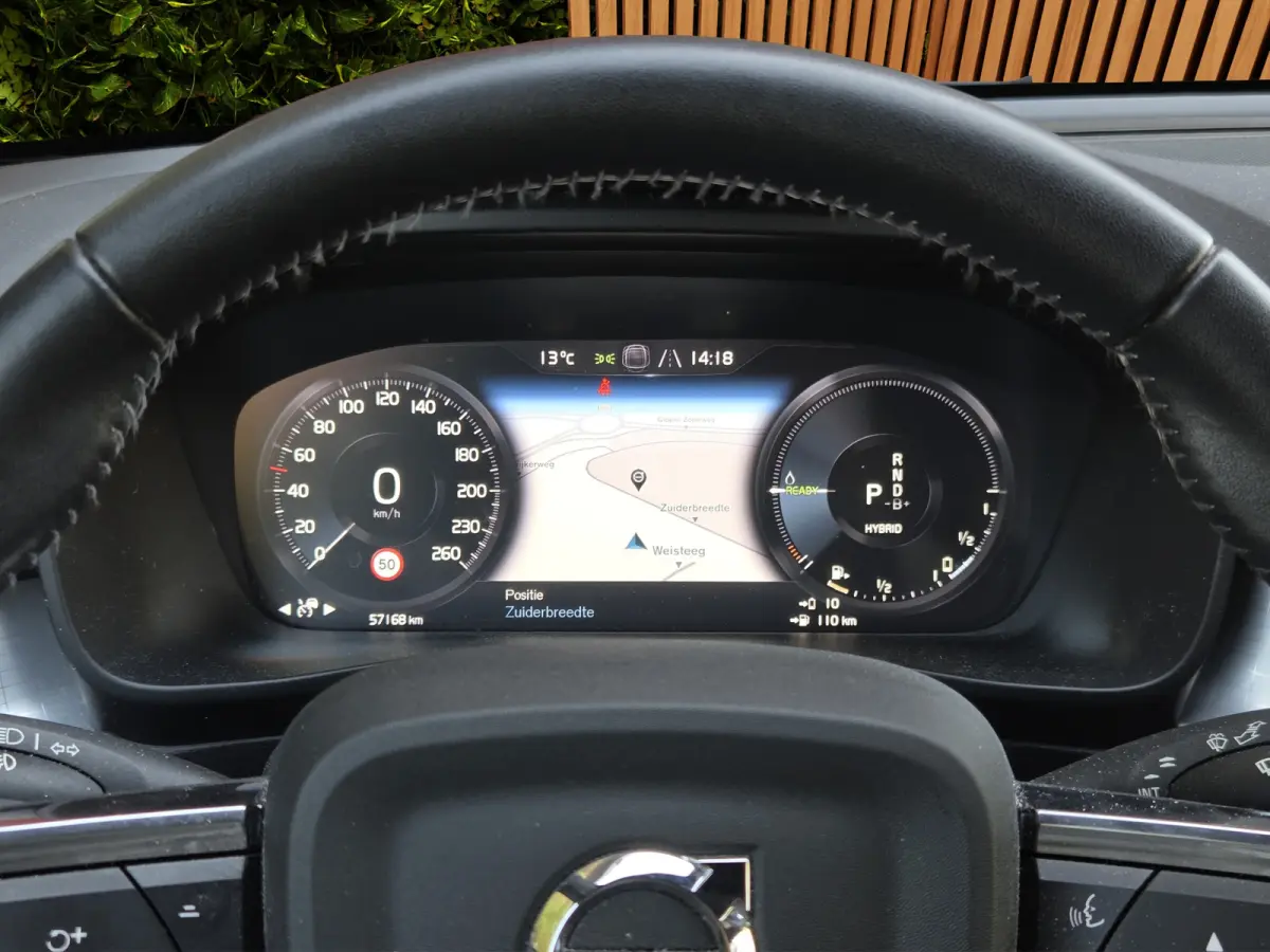 1.5 T5 Inscription Expression | Dodehoekdetectie | Keyless | CarPlay | 18" Velgen