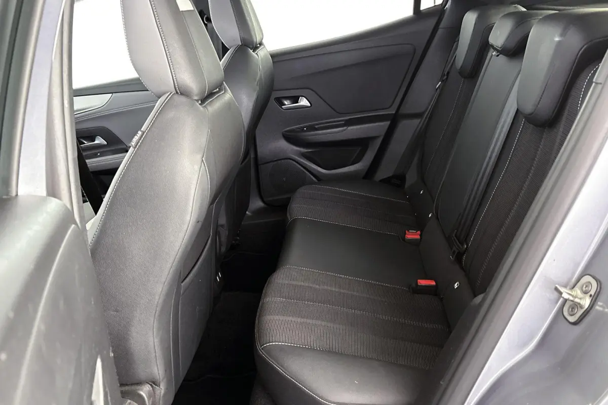 1.2 Turbo Business Elegance Stoel-Stuurverwarming Navigatie Apple CarPlay