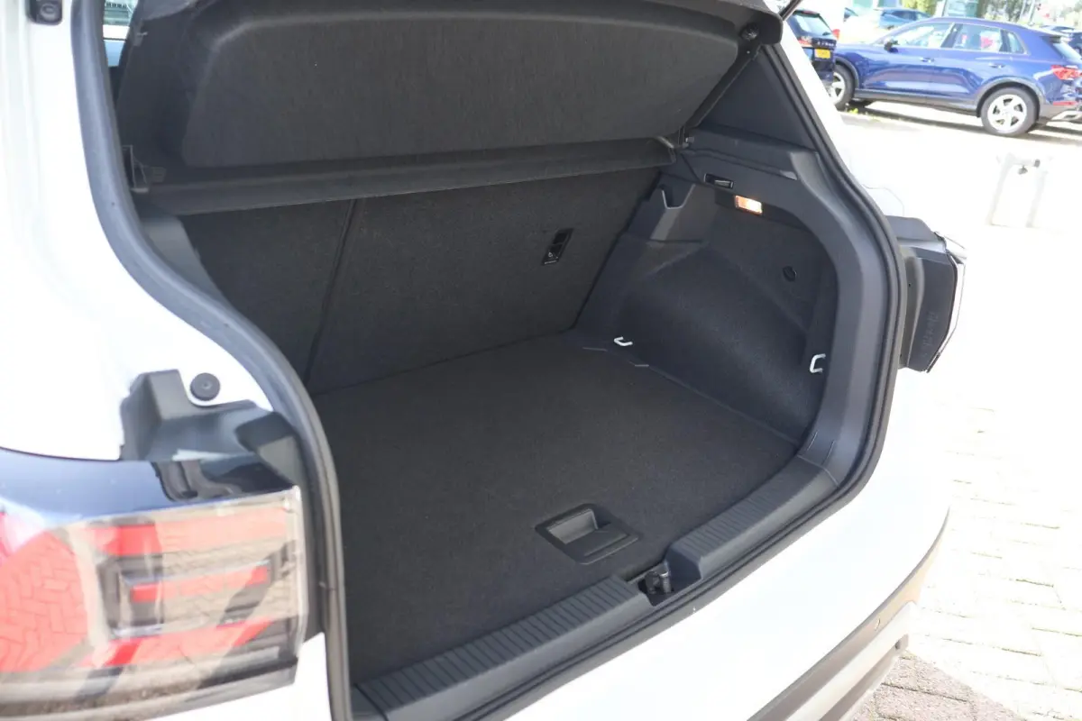 1.0 TSI 115pk DSG Life Edition | Trekhaak | Navigatie | PDC | Stoelverwarming